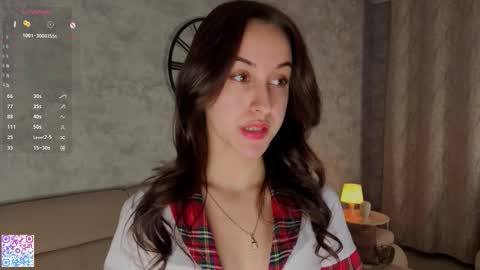 Snapshot of odelynahayne chatting on February 2026 04:10:02 AM Elisa online show from February 2026 04:10:02 AM