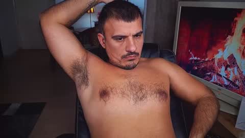 officeman7 online show from December 2024 08:47:02 PM