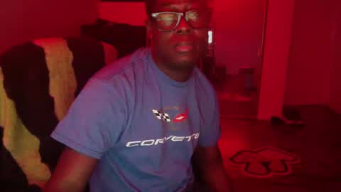 Snapshot of officialmoneyxxx chatting on December 2024 01:22:01 PM Money online show from December 2024 01:22:01 PM