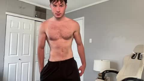 Snapshot of officialtommycash chatting on June 2026 05:01:02 PM Tommy Cash online show from June 2026 05:01:02 PM