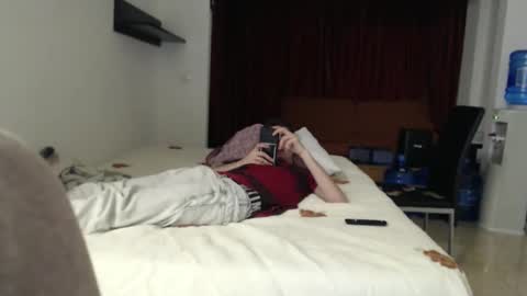 ofsolovicio online show from September 2025 10:32:01 PM