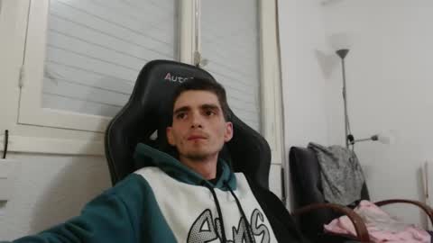 ofsolovicio online show from November 2025 07:15:02 PM