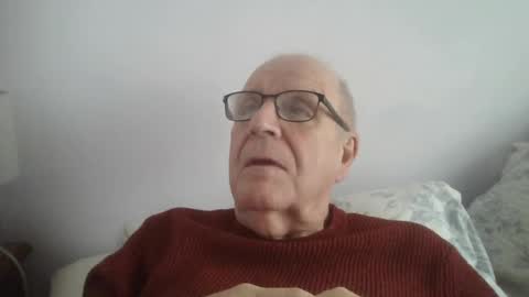 Snapshot of oggi95 chatting on December 2024 03:13:01 PM oggi95 online show from December 2024 03:13:01 PM