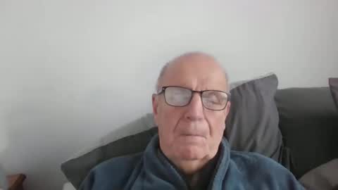 Snapshot of oggi95 chatting on September 2025 07:21:02 AM oggi95 online show from September 2025 07:21:02 AM