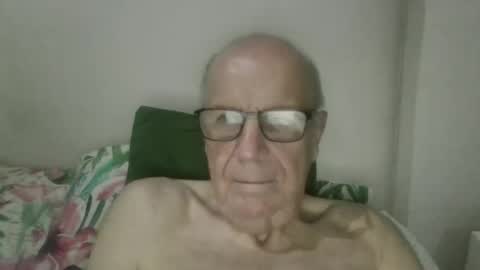 Snapshot of oggi95 chatting on September 2025 08:56:02 PM oggi95 online show from September 2025 08:56:02 PM