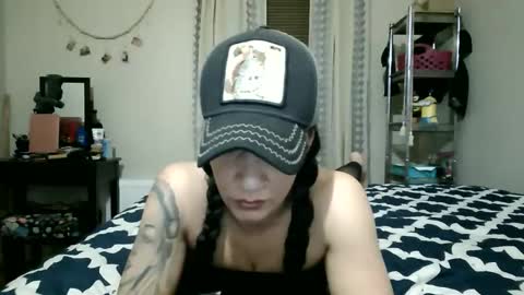 Lit en Cama online show from April 2026 02:06:01 AM