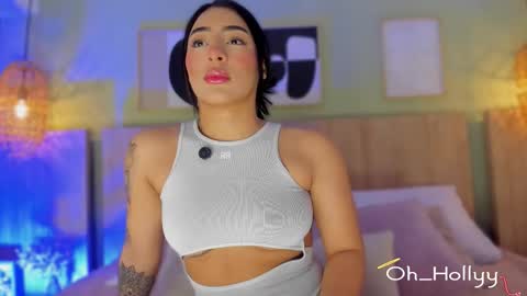 Snapshot of oh_hollyy chatting on December 2025 11:16:02 AM Holly online show from December 2025 11:16:02 AM