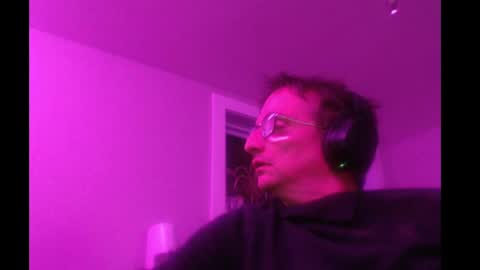 Snapshot of ohbitt chatting on January 2025 03:58:01 AM ohbitt online show from January 2025 03:58:01 AM