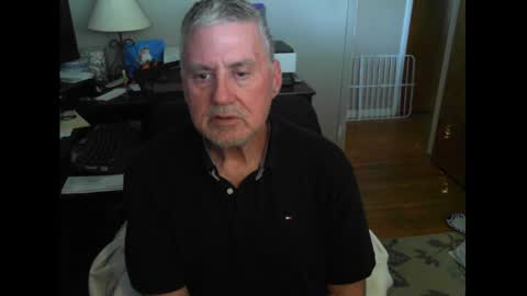 Snapshot of ohfukitsbob chatting on October 2025 08:29:02 PM ohfukitsbob online show from October 2025 08:29:02 PM