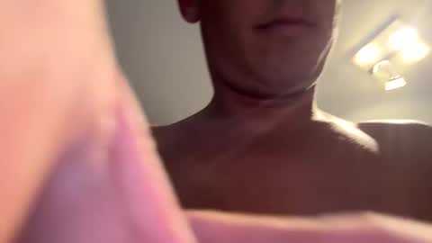 Snapshot of ohja87 chatting on December 2024 10:17:02 PM ohja87 online show from December 2024 10:17:02 PM