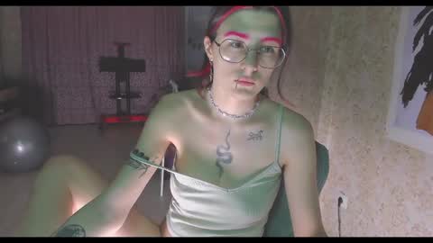 Kmmy online show from February 2025 09:32:02 PM