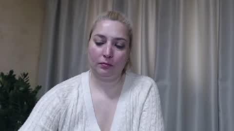 Snapshot of ohsweetiren chatting on April 2026 06:58:02 AM Iren online show from April 2026 06:58:02 AM