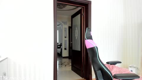            Welcome to my fans page  online show from September 2025 01:02:01 PM