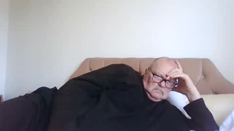 Snapshot of old_fkrr_ chatting on April 2026 09:29:02 AM old_fkrr_ online show from April 2026 09:29:02 AM