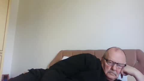 Snapshot of old_fkrr_ chatting on May 2026 08:54:02 AM old_fkrr_ online show from May 2026 08:54:02 AM