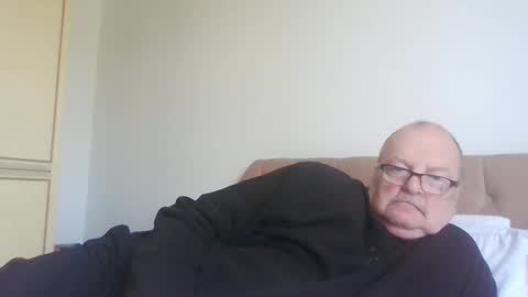 Snapshot of old_fkrr_ chatting on May 2026 09:39:01 AM old_fkrr_ online show from May 2026 09:39:01 AM