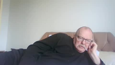 Snapshot of old_fkrr_ chatting on May 2026 10:32:02 AM old_fkrr_ online show from May 2026 10:32:02 AM
