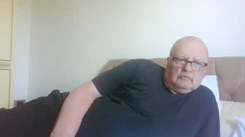Snapshot of old_fkrr_ chatting on May 2026 09:15:02 AM old_fkrr_ online show from May 2026 09:15:02 AM