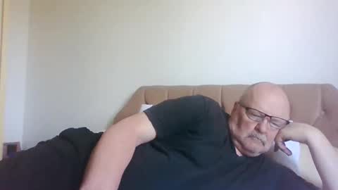 Snapshot of old_fkrr_ chatting on May 2026 08:21:01 AM old_fkrr_ online show from May 2026 08:21:01 AM