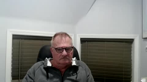 oldguybigd online show from June 2026 05:57:02 AM