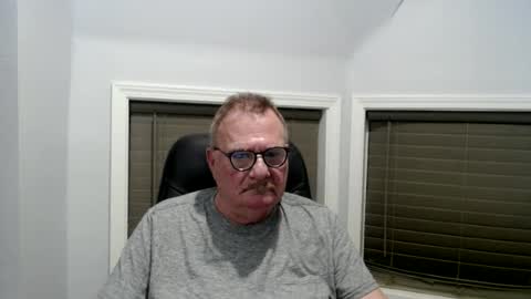 Snapshot of oldguybigd chatting on July 2026 03:56:02 AM oldguybigd online show from July 2026 03:56:02 AM