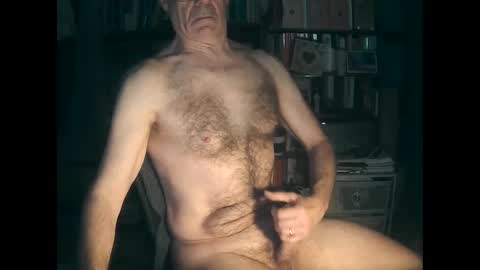 oldhairybastard online show from December 2024 11:06:02 PM