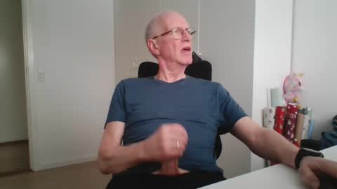 Snapshot of oldth chatting on February 2026 11:50:02 AM oldth online show from February 2026 11:50:02 AM