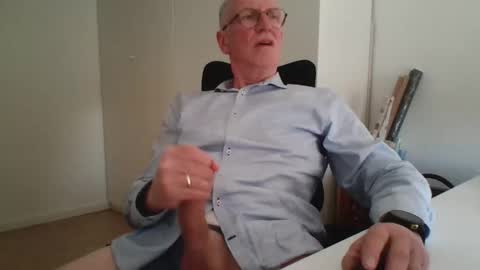 Snapshot of oldth chatting on April 2026 10:31:01 AM oldth online show from April 2026 10:31:01 AM