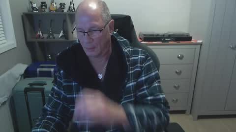 oldveteranuk online show from September 2025 05:20:02 AM