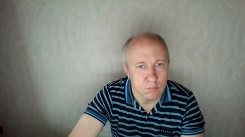 Snapshot of oleg365 chatting on October 2025 06:00:01 AM figaro online show from October 2025 06:00:01 AM