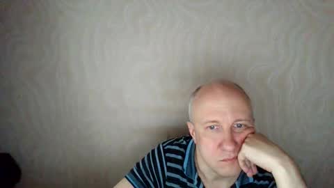 Snapshot of oleg365 chatting on February 2026 08:01:02 AM figaro online show from February 2026 08:01:02 AM