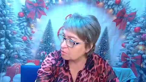 Snapshot of olgaluck chatting on December 2025 06:19:01 AM OlgaLuck online show from December 2025 06:19:01 AM