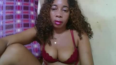 Snapshot of olinaa chatting on April 2026 12:23:01 AM olinaa online show from April 2026 12:23:01 AM