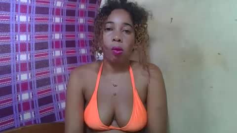Snapshot of olinaa chatting on April 2026 06:20:01 PM olinaa online show from April 2026 06:20:01 PM