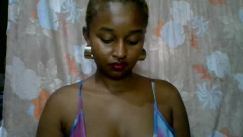 Snapshot of olinah610 chatting on July 2026 08:06:02 AM olinah610 online show from July 2026 08:06:02 AM