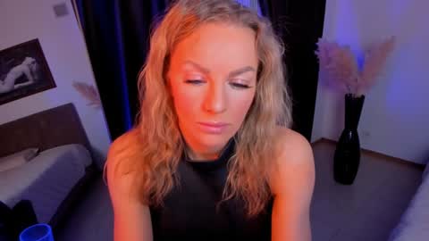 oliva_candy online show from January 2025 03:15:01 AM