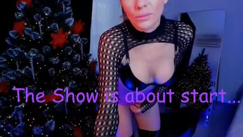 oliva_candy online show from February 2025 06:54:01 AM
