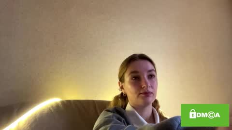 Olivia here online show from September 2025 09:25:02 AM