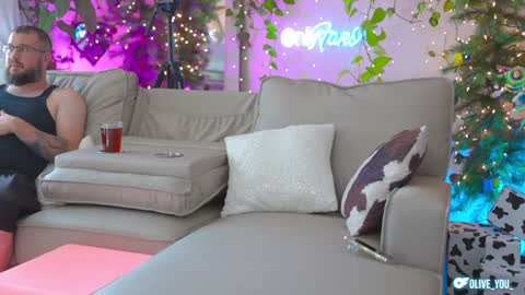 Snapshot of olive_you_ chatting on December 2024 05:31:01 PM Olive online show from December 2024 05:31:01 PM