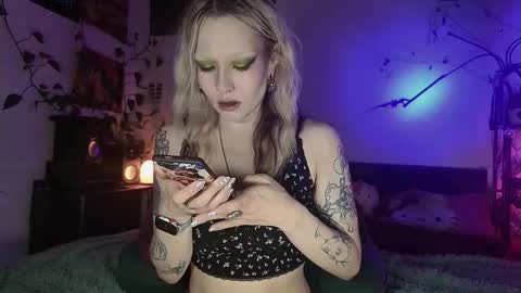 Olive online show from November 2025 01:22:02 PM