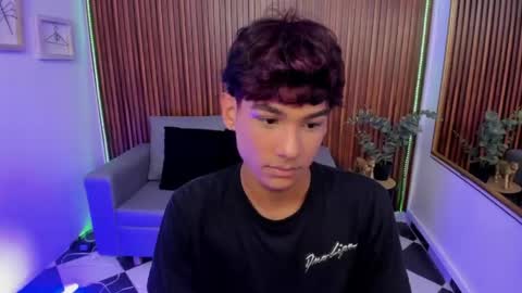 oliver20__ online show from March 2026 02:49:02 AM