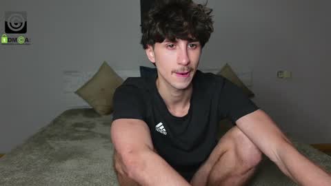 Snapshot of oliver_baker chatting on December 2024 03:44:01 PM Oliver Kaen online show from December 2024 03:44:01 PM