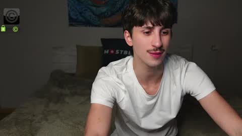 Snapshot of oliver_baker chatting on January 2025 05:00:01 PM Oliver Kaen online show from January 2025 05:00:01 PM