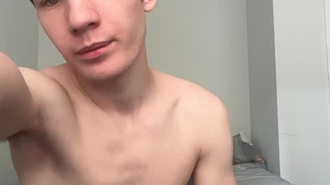 Snapshot of oliver_beck chatting on December 2024 07:33:01 PM Oliver Beck online show from December 2024 07:33:01 PM