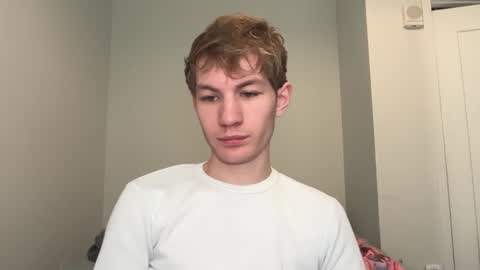 Snapshot of oliver_beck chatting on February 2025 07:00:01 PM Oliver Beck online show from February 2025 07:00:01 PM