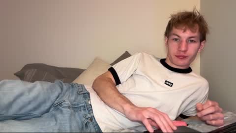 Snapshot of oliver_beck chatting on February 2025 02:00:01 AM Oliver Beck online show from February 2025 02:00:01 AM