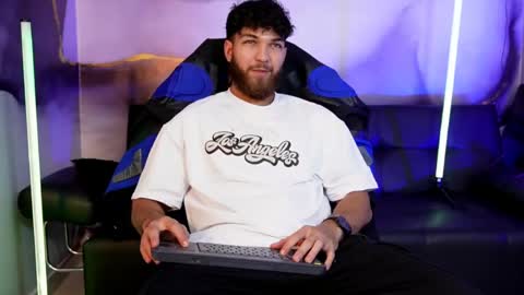 Oliver Dallas online show from May 2026 06:11:01 AM