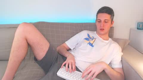 Oliver online show from February 2025 11:23:02 AM