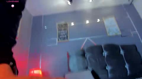 oliver mr  online show from October 2025 12:27:01 AM