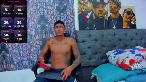 oliver_smith_2 online show from February 2025 05:59:01 PM